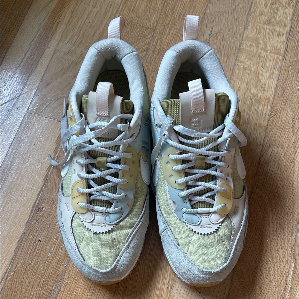 Nike Air Max 90 Futura